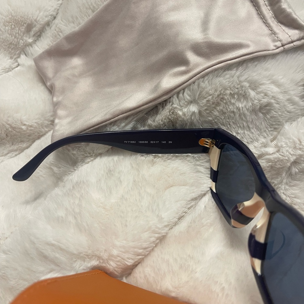 Tory Burch Black and Orange Sunglasses Accessories - Picture 3 of 5